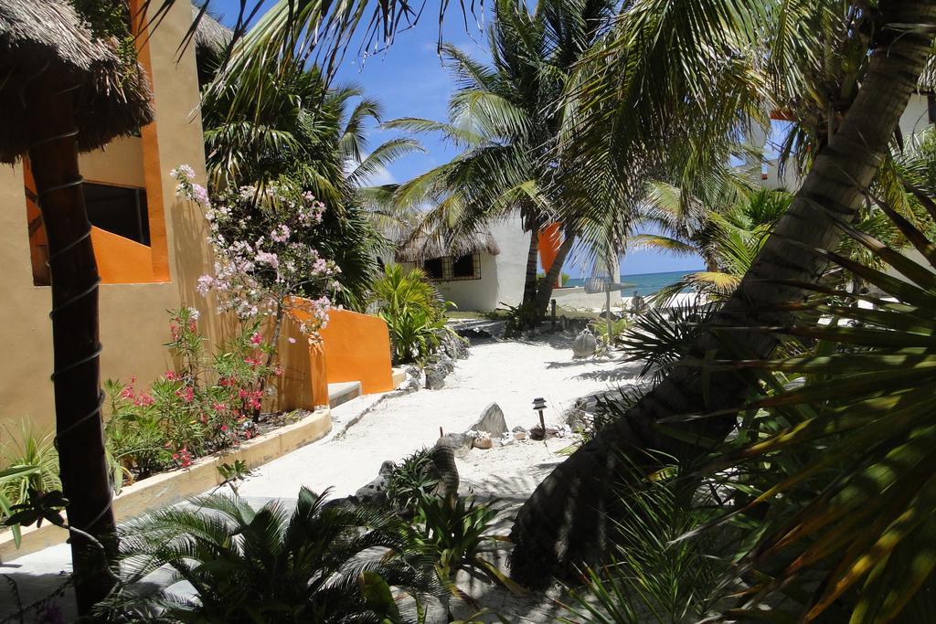 ホテル Mayan Beach Garden El Placer エクステリア 写真